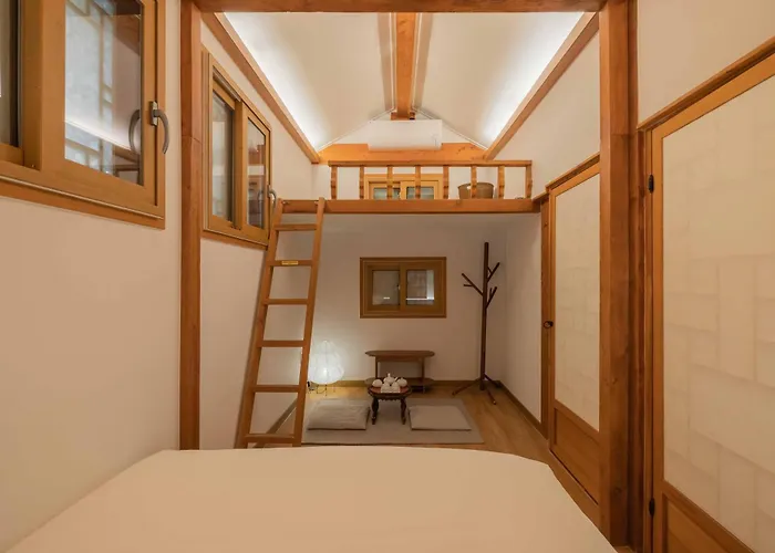 Villa Luxury Hanok Dain-dang